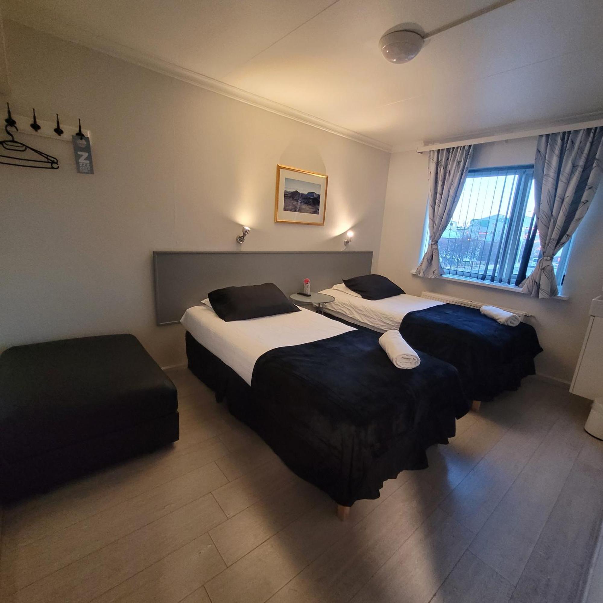 B&B Guesthouse - Bed And Breakfast Keflavik Centre Dış mekan fotoğraf