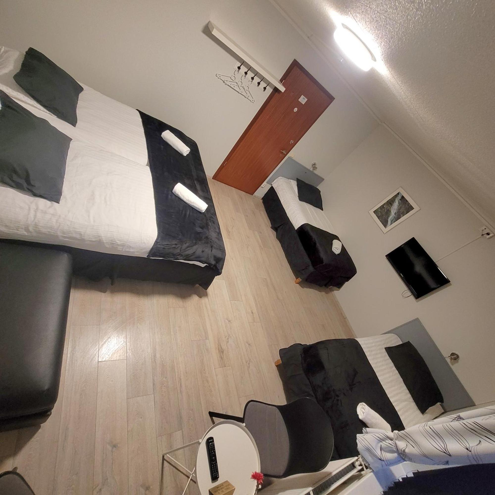 B&B Guesthouse - Bed And Breakfast Keflavik Centre Dış mekan fotoğraf